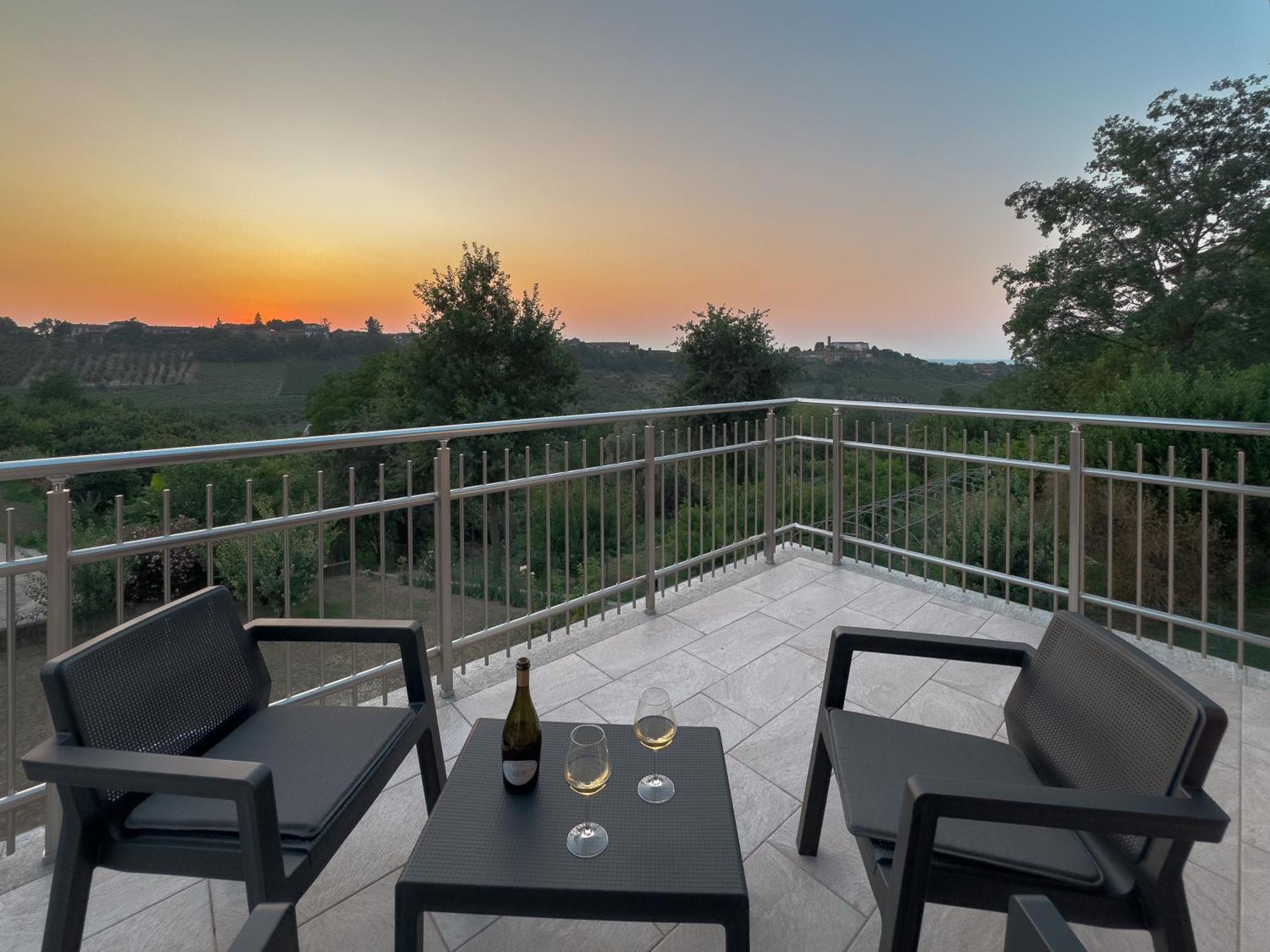Apartamento Roero Sunset Govone Exterior foto